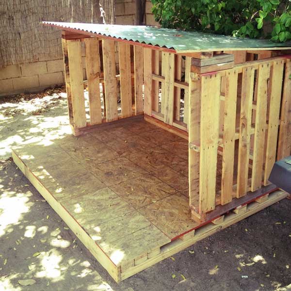 Playhouse Made of Pallets