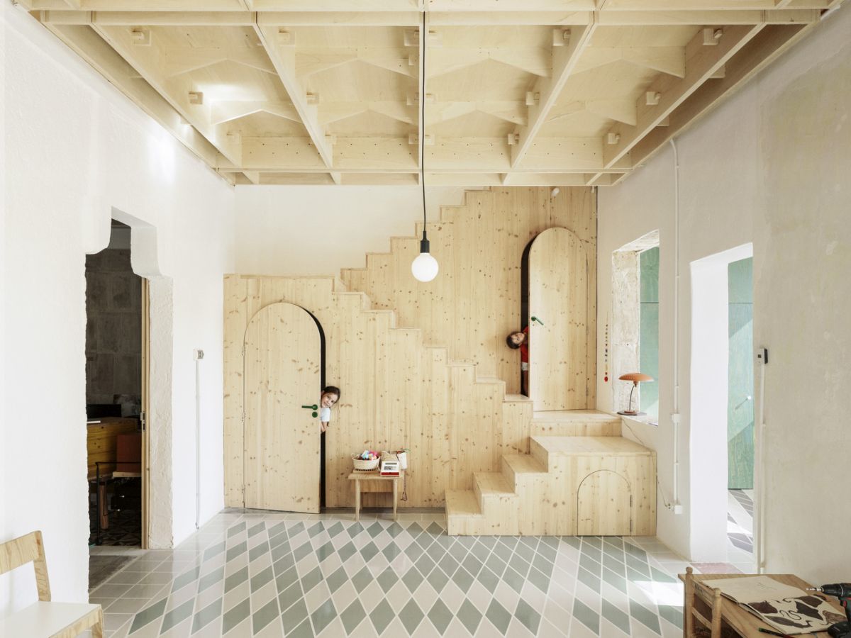 Plywood House by SMS Arquitectos