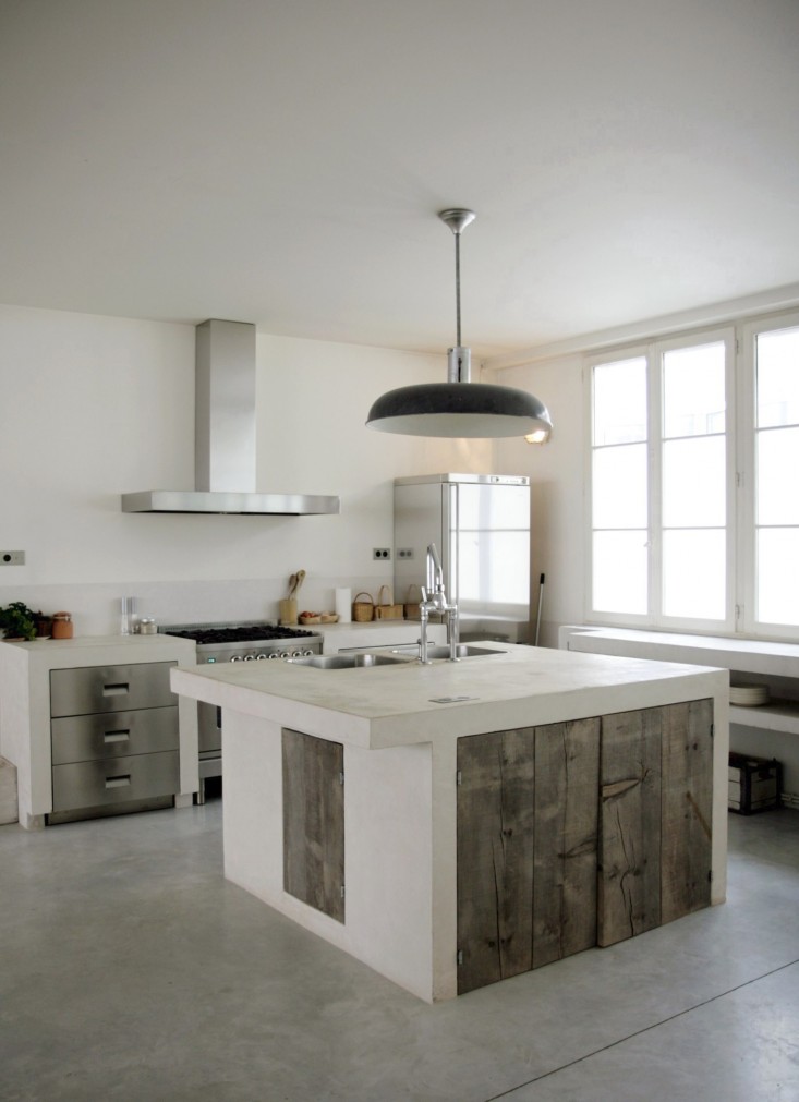 Polished concrete floor for kitchen