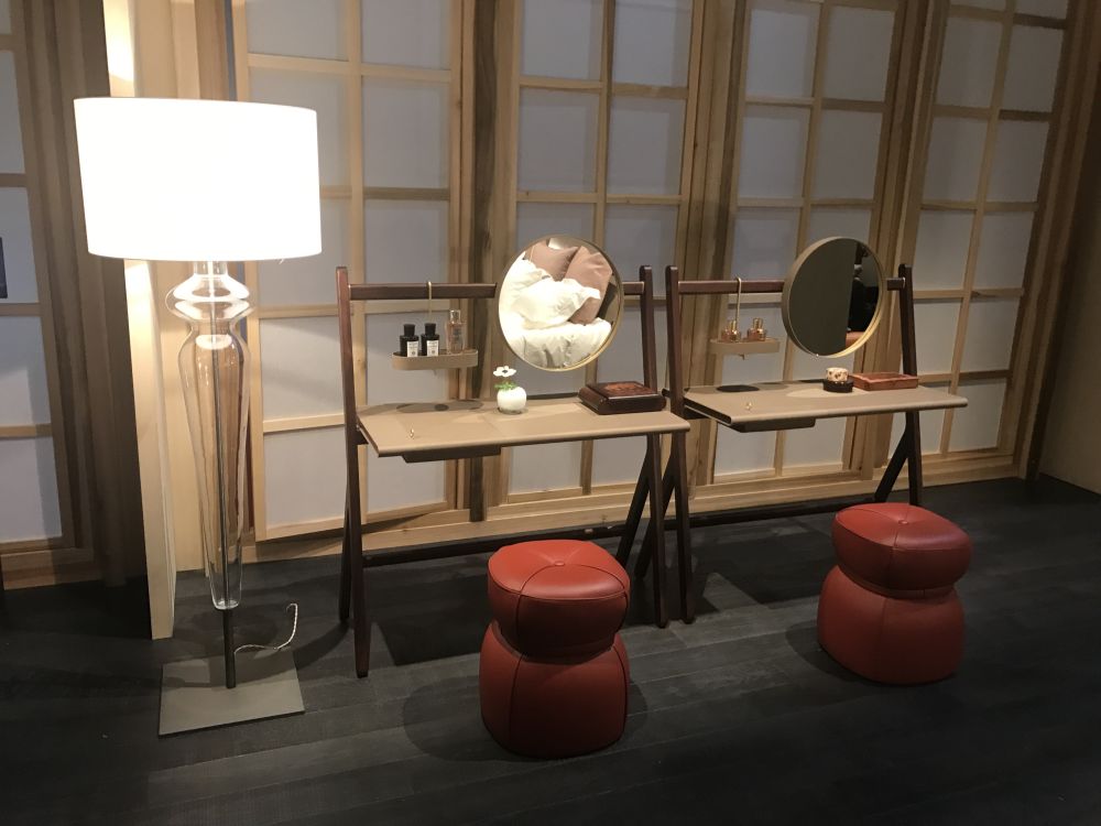 Poltronafrau makeup table with round mirrors