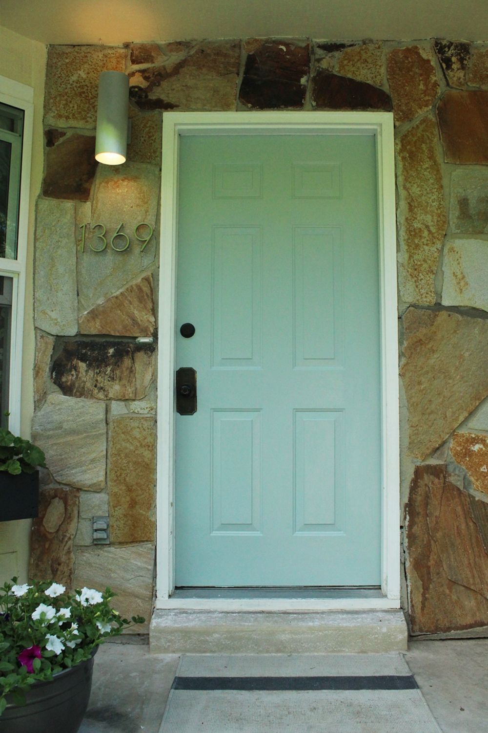 Porch house with modern numbers