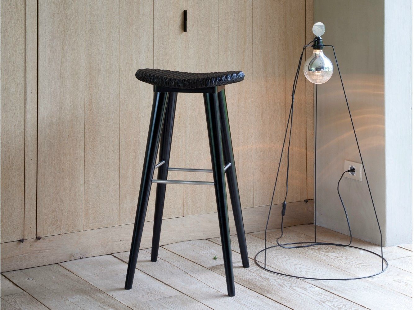 Posa bar stool rattan on top