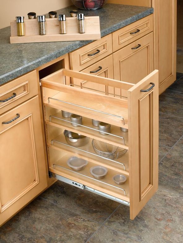 Pull out cabinet spice insert