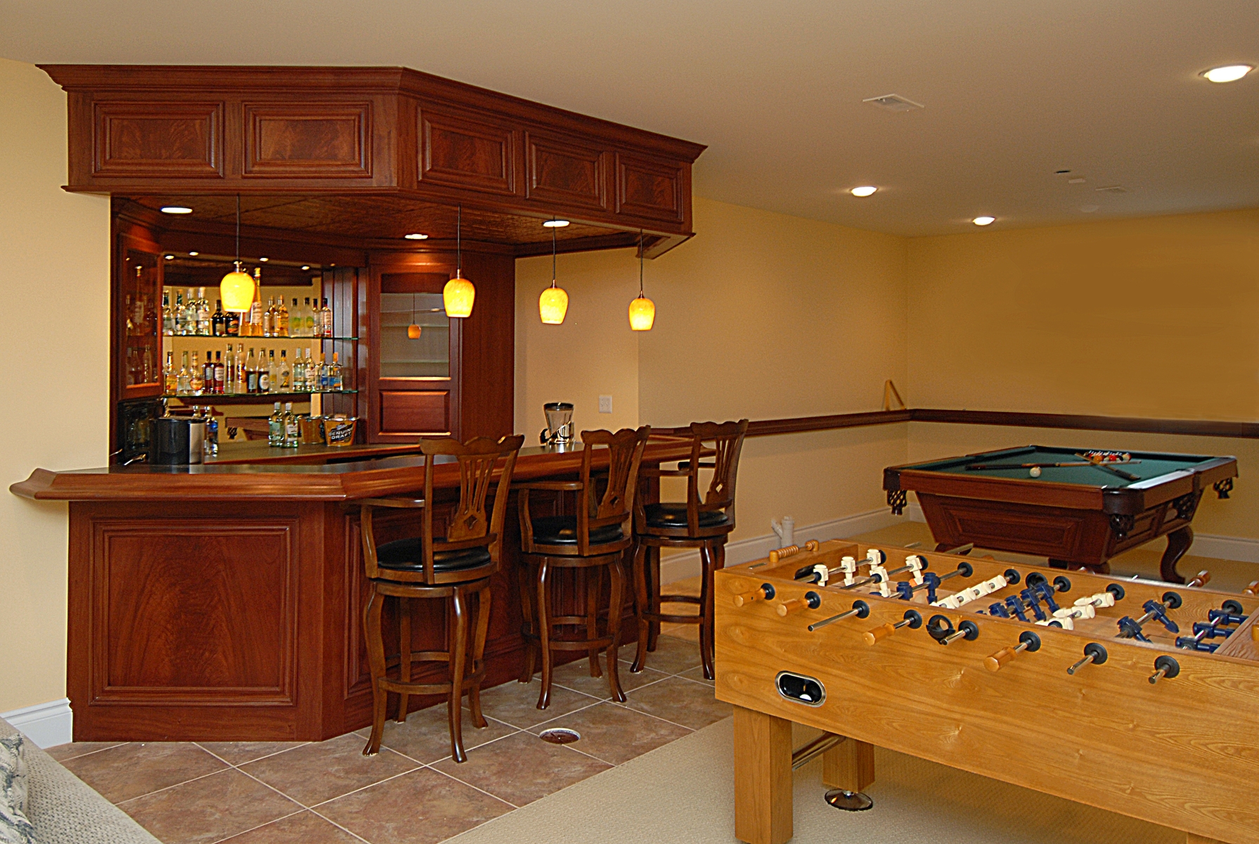 basement bar Put Mirrors As The Back Wall