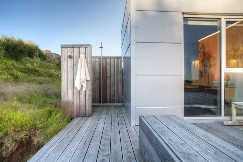 Reclaimed wood deck for patio and outdoor shower design