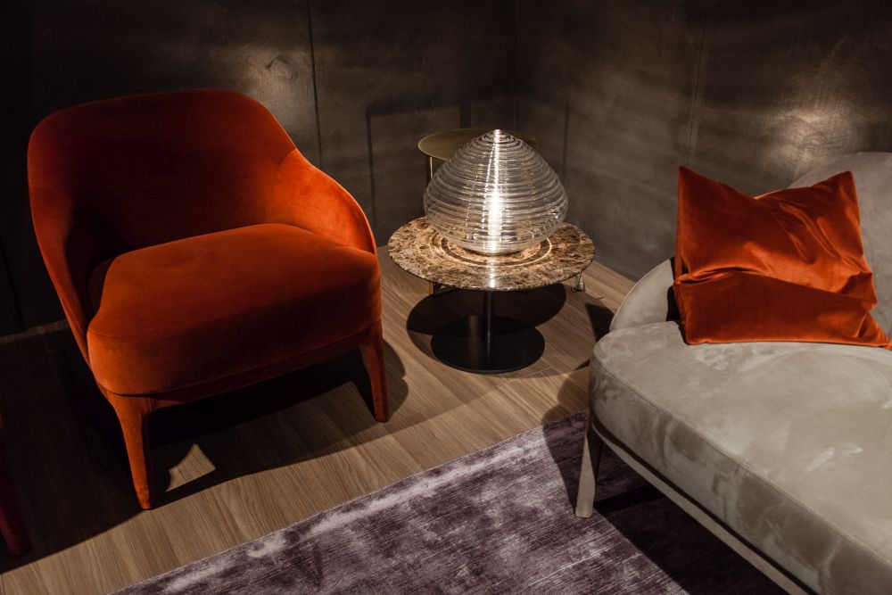 Plan the reading nook in relation with the rest of the room in order to be cohesive