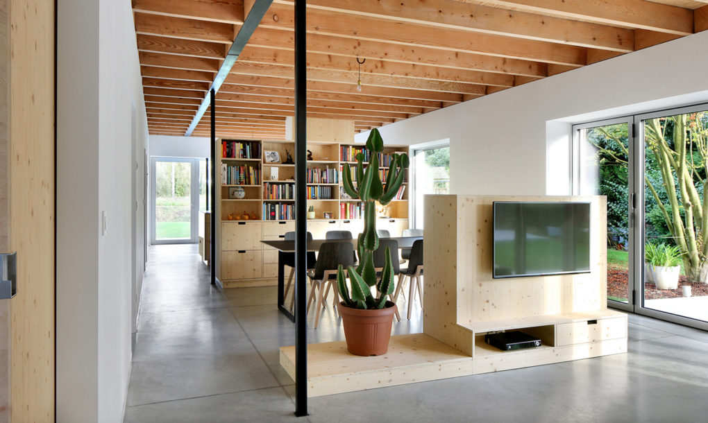 Renovated 1960s bungalow in Belgium interior