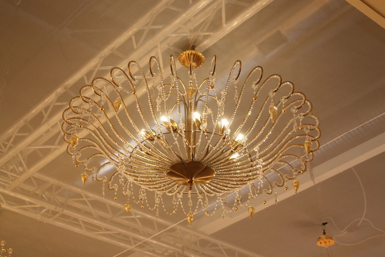 Renzo di Ventisette delicate chandier