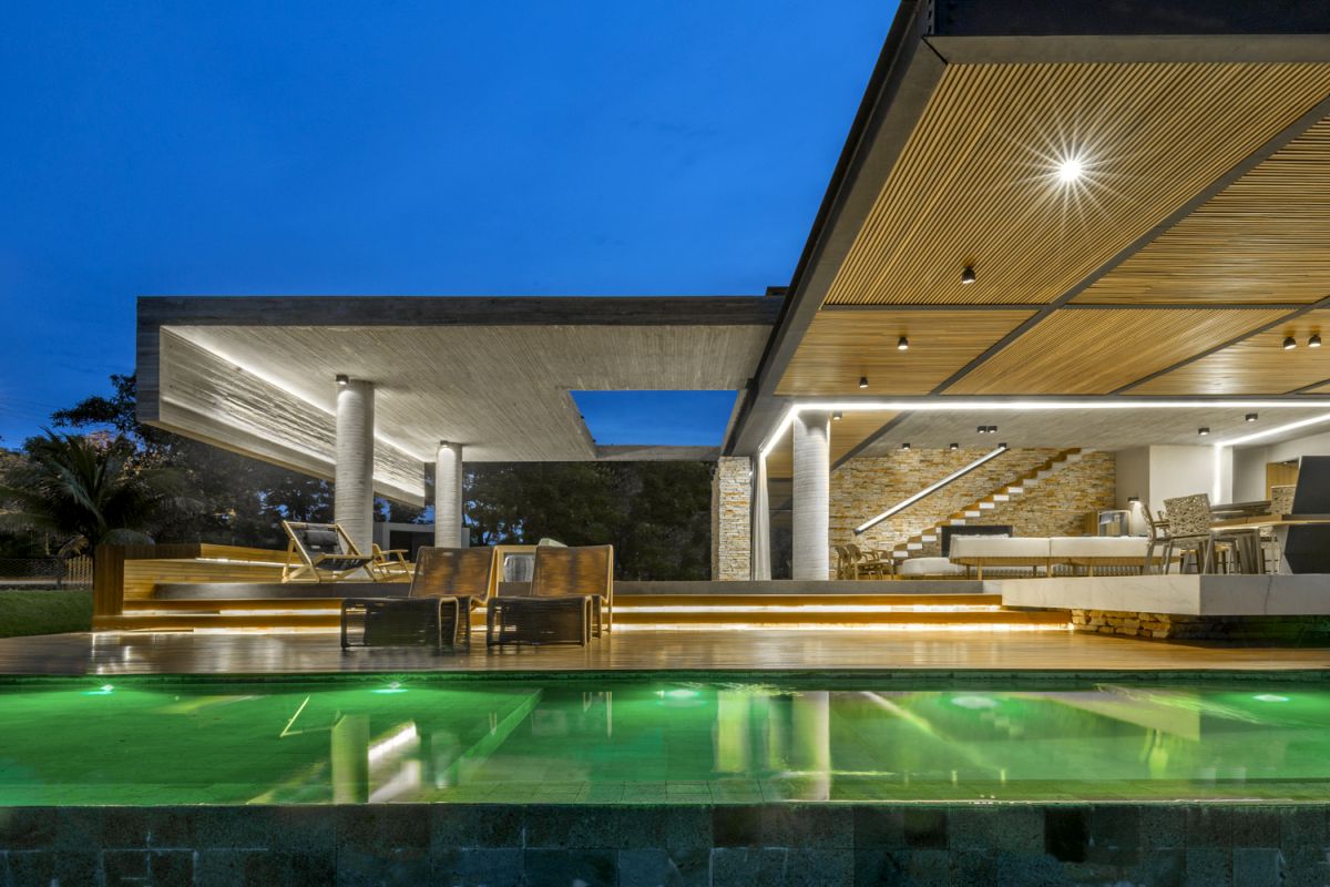 Residence Inspired By A Movie House pool