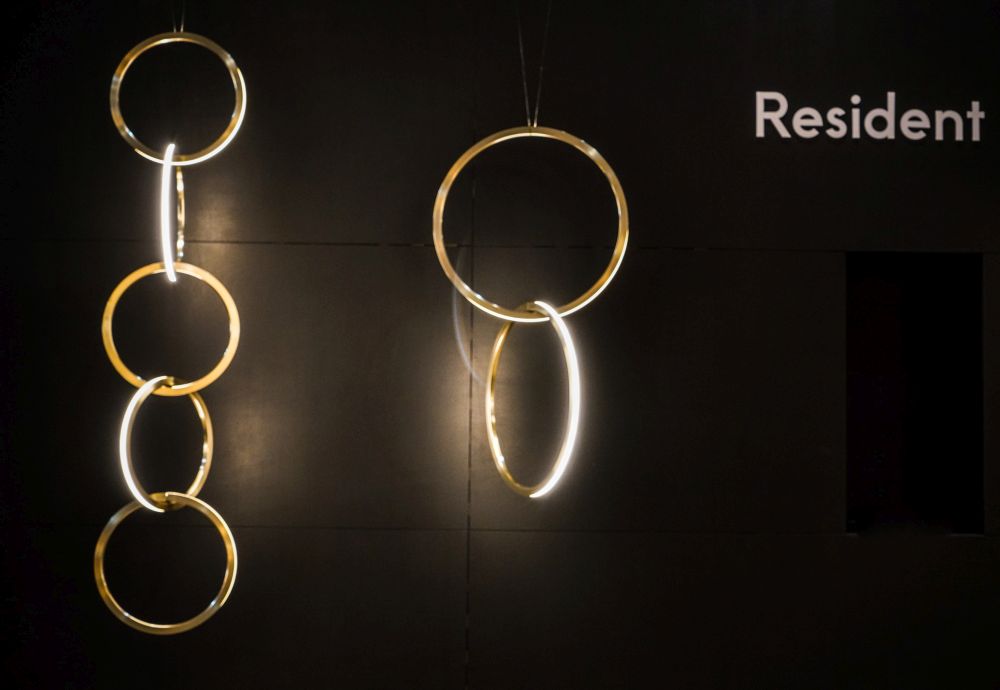 Resident Circus Chain Lighting Fixture