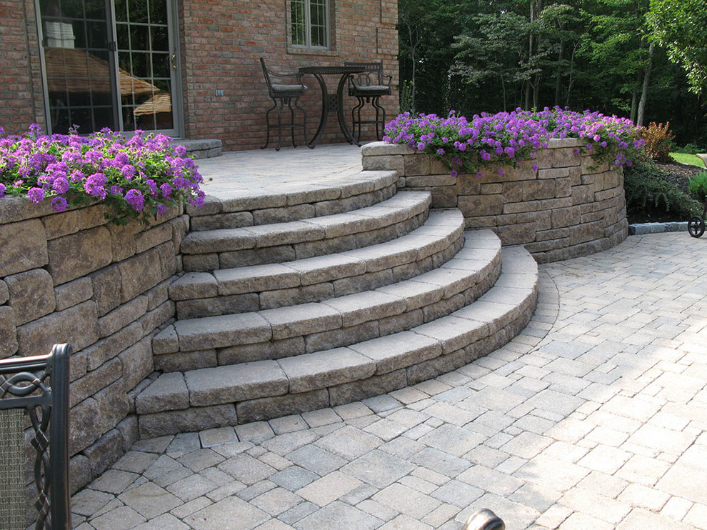 Retaining Wall with Block Stairs