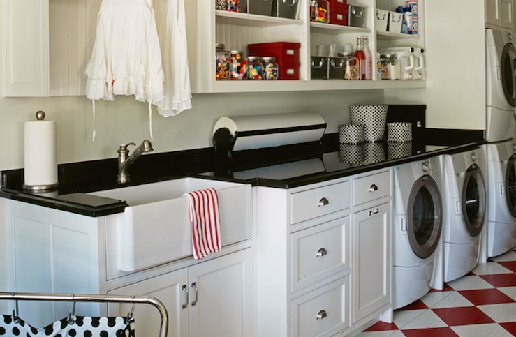 Retro laundry room design