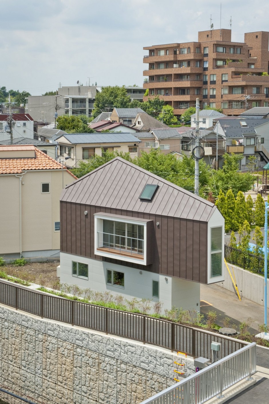 River Side House in Horinouchi Outside