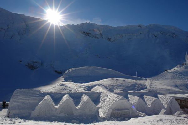 Romania balea lake ice hotel