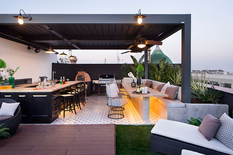 Rooftop pergola and kithcne