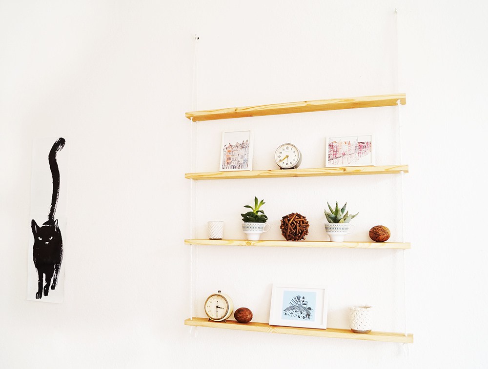 Rope hanging wall shelf
