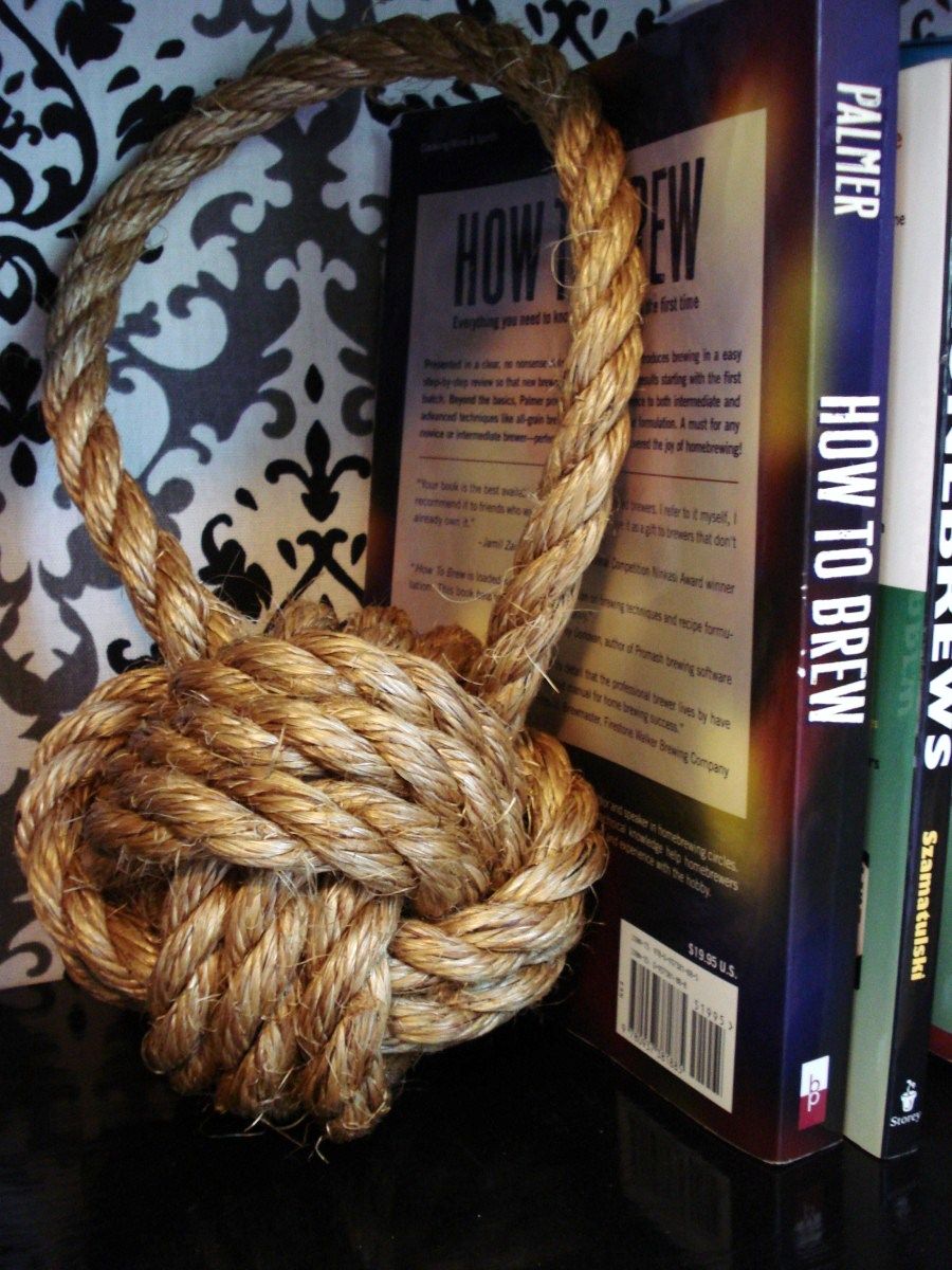 Rope knot bookends