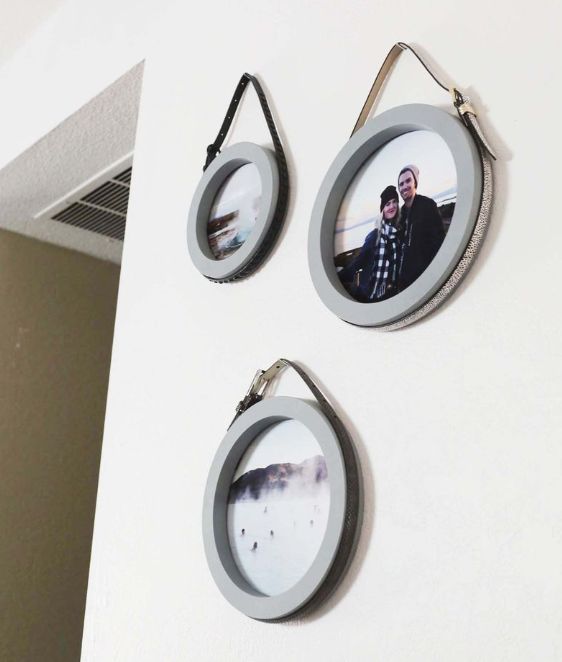 Round hanging picture frames