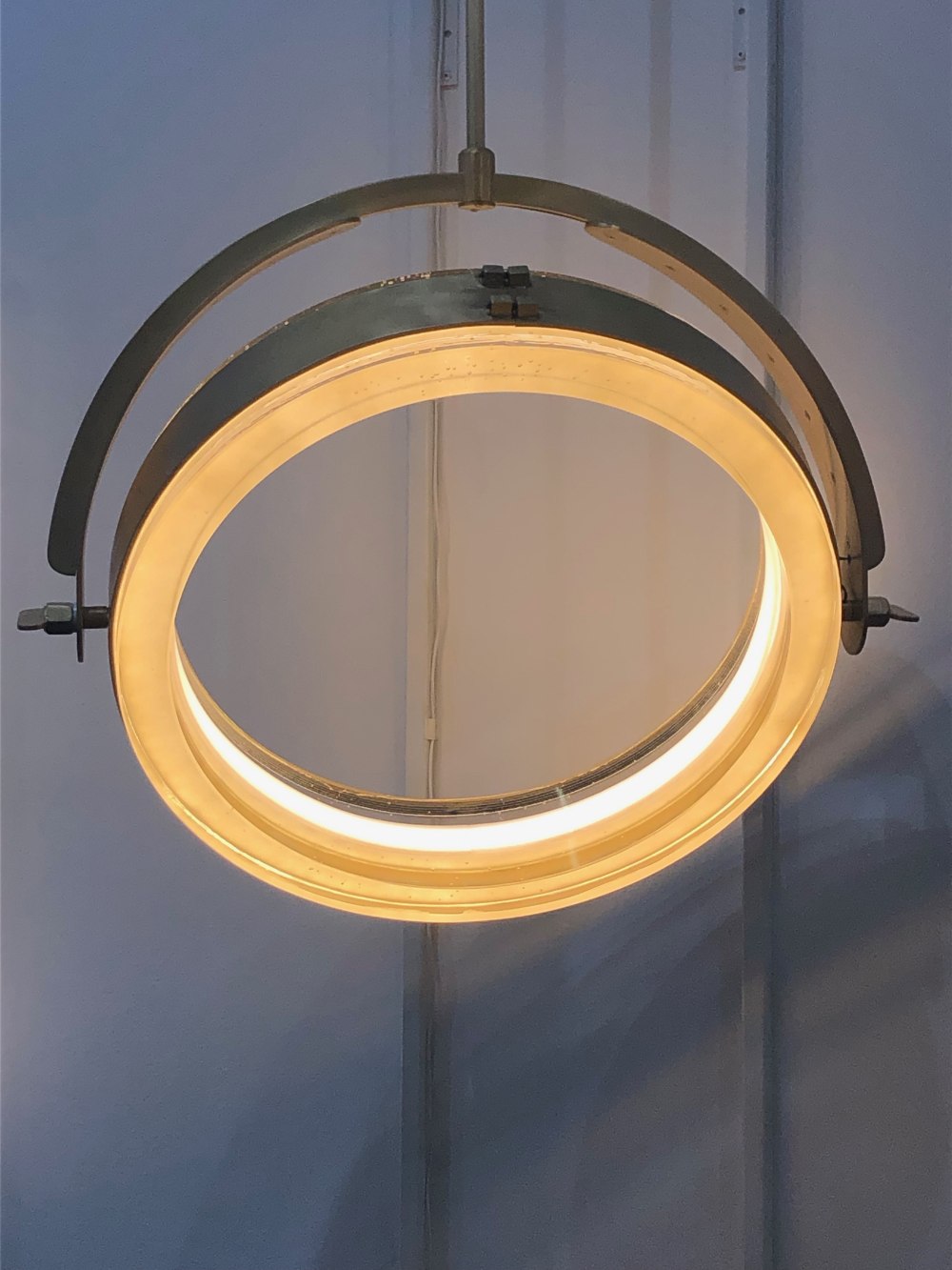 Round industrial ceiling light