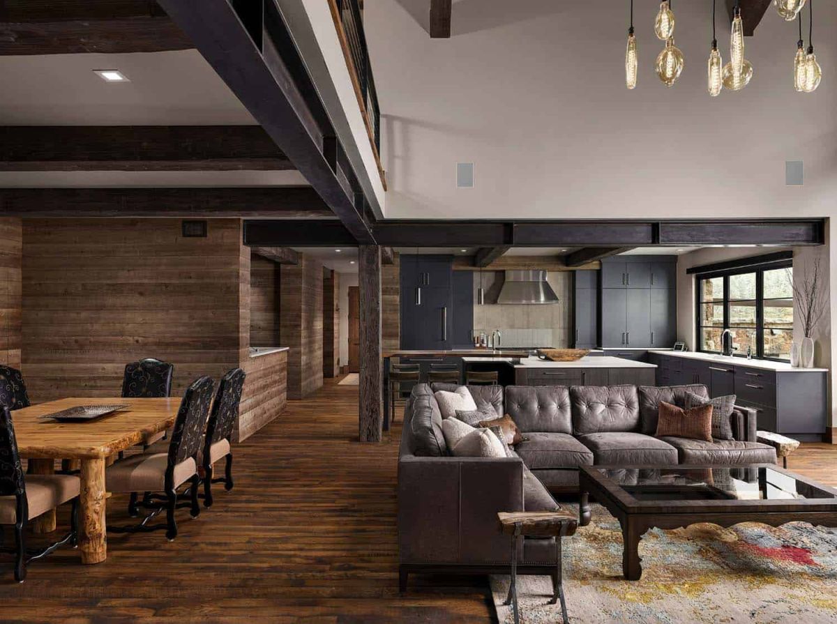 Rustic ranch in Colorado living room