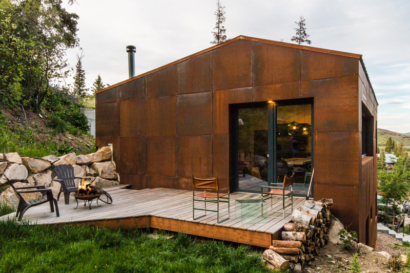 Rusty Weathering Steel Covers This Mountain House In Utah