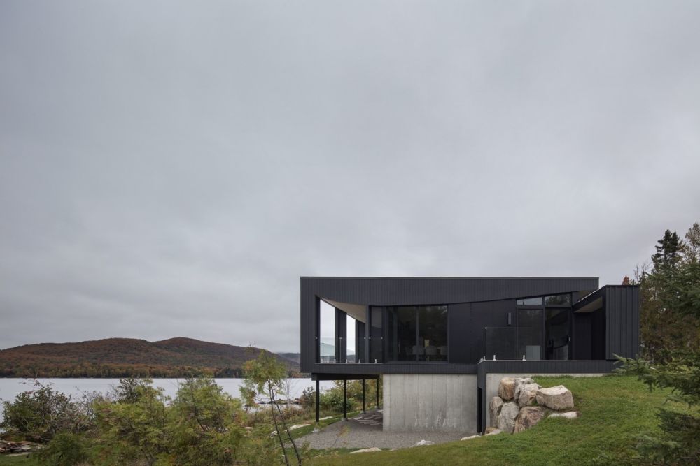 Saint Donat Canada - Chalet La Barque Cantilevered