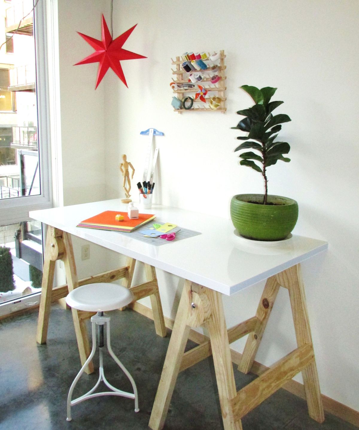 Saw Horse Craft Table finished1