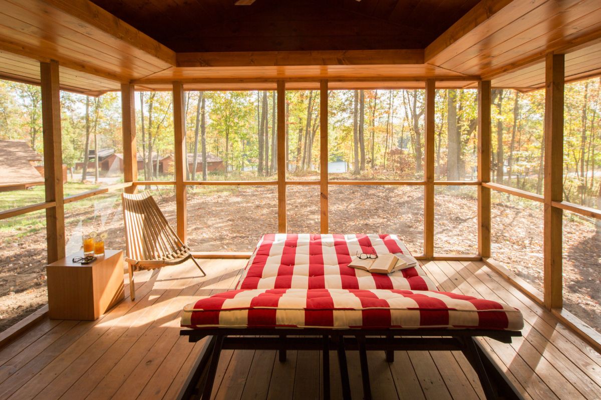 Screened porch with futon bed