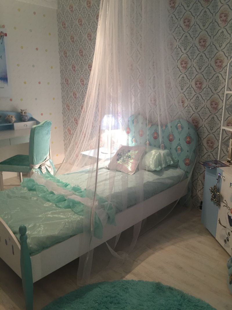 Seaside aqua dreaming girl decor