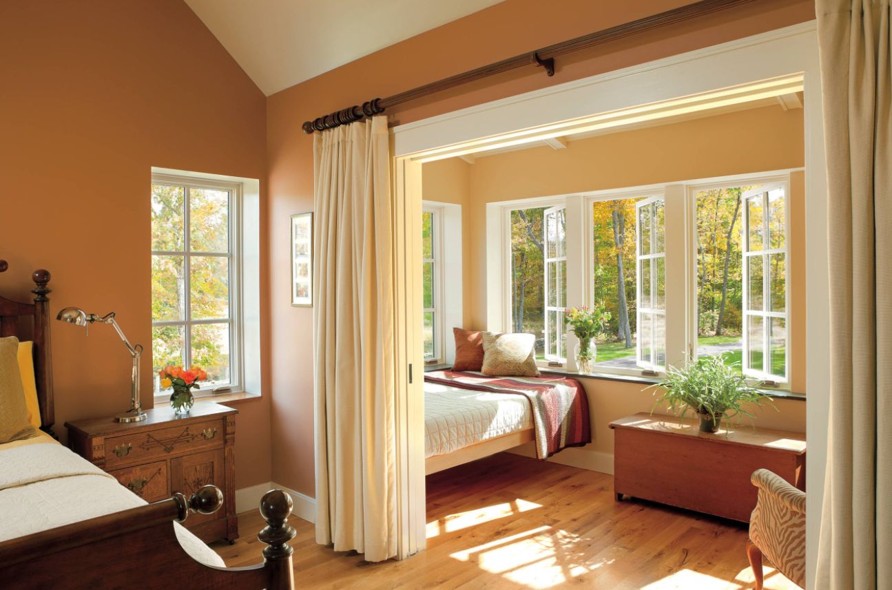 Second bedroom behind curtains