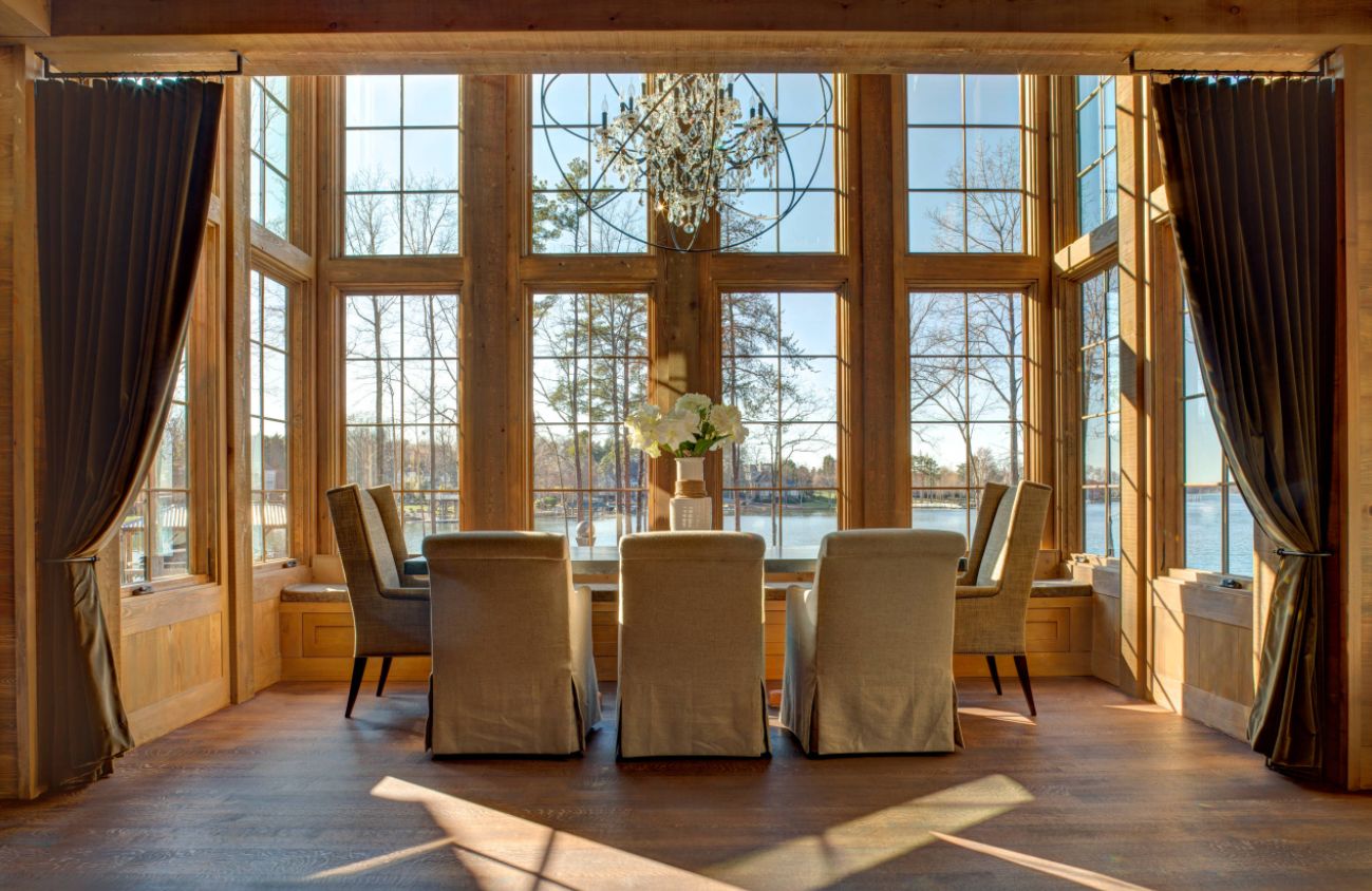 Separate a dining room with curtains