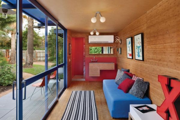 Shipping Container Guest House5