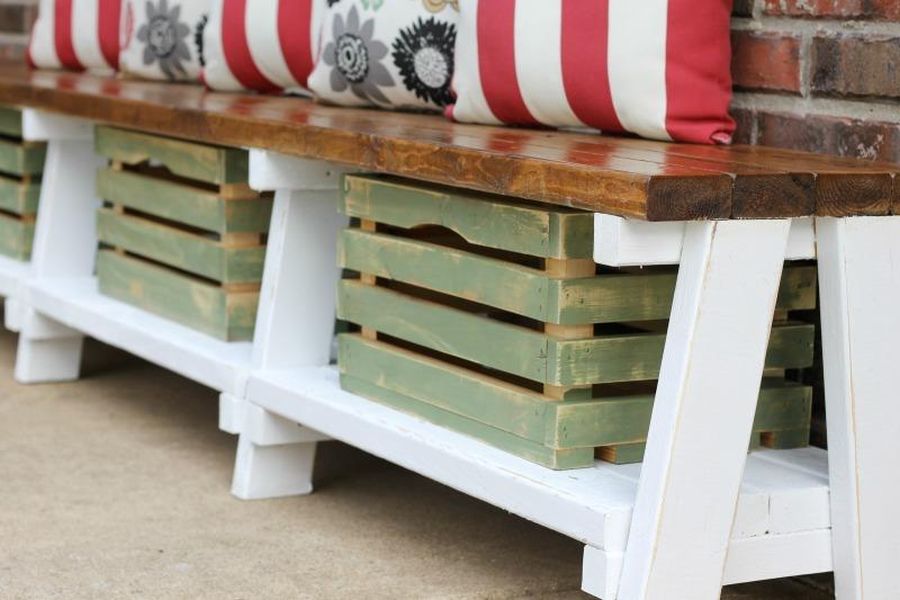 Simple DIY Farmhouse Bench