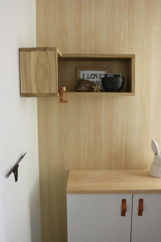 Simple Modern One Board Corner Shelf