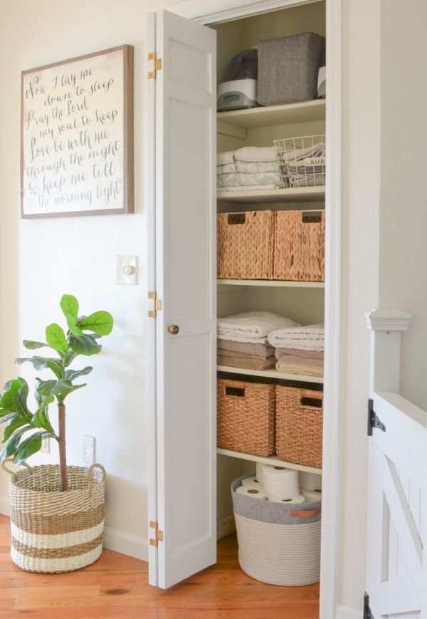 Small Linen Closet Makeover