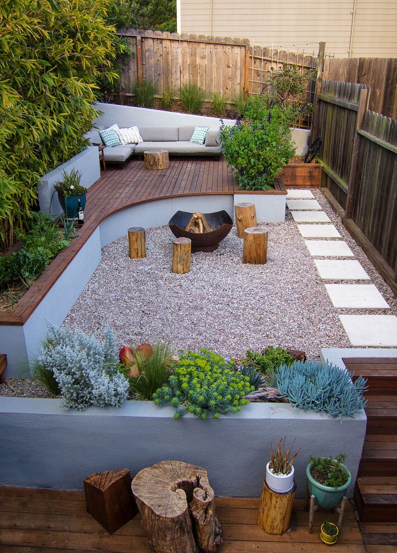 Small backyard deck design