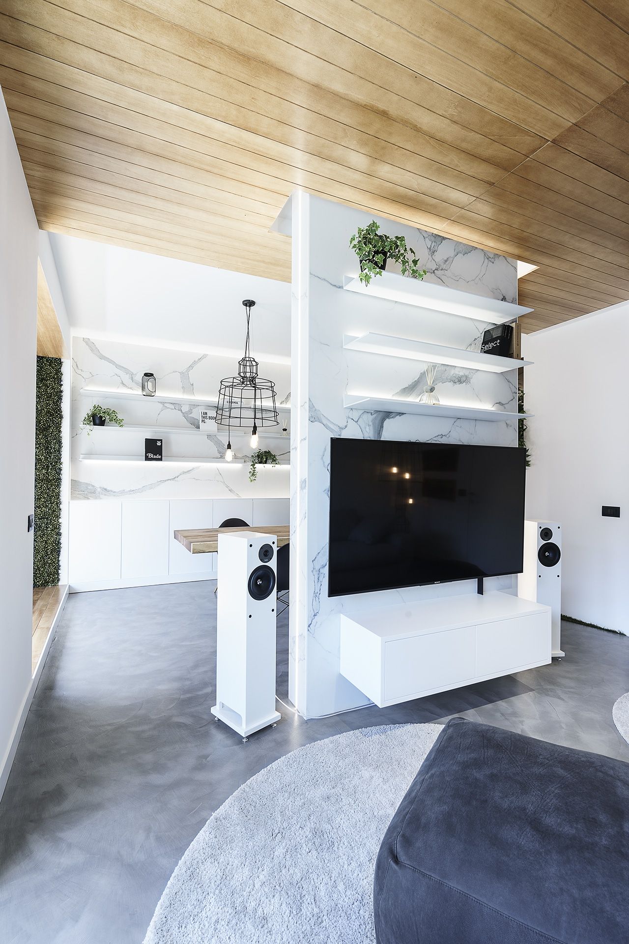 Neutral hues help the space seem roomier.