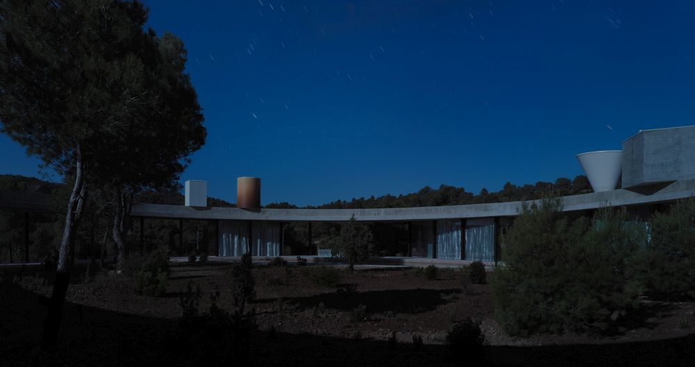 Solo House by OFFICE Kersten Geers David Van Severen front view
