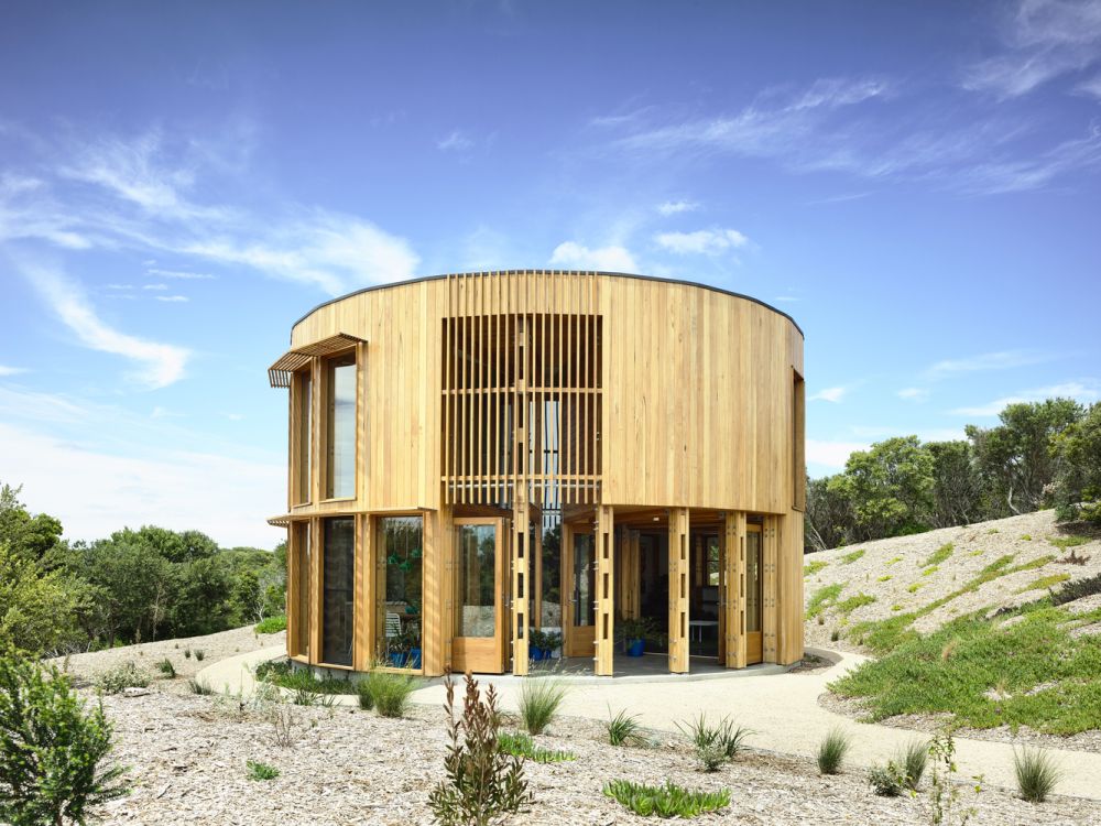 St  Andrews Beach House by Austin Maynard Architects