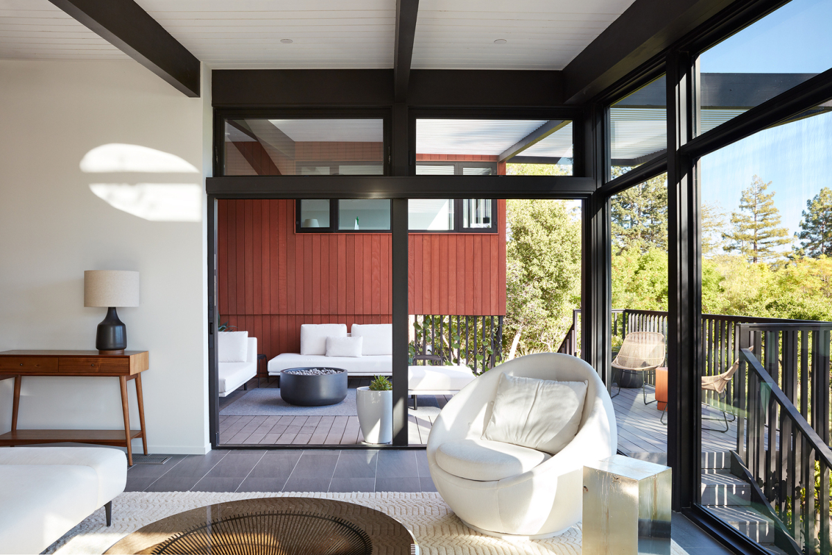 There are now multiple access points that link the indoor and outdoor parts of the house