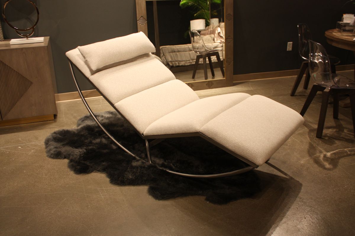 Steel frame lounge chair