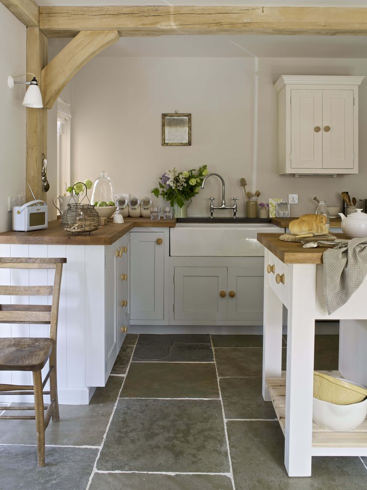 Stone kitchen floor edging