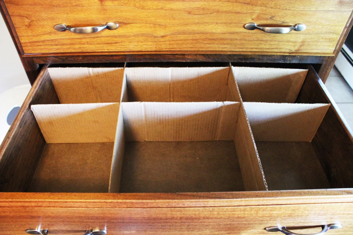 Straighten out the cardboard grid in your drawer