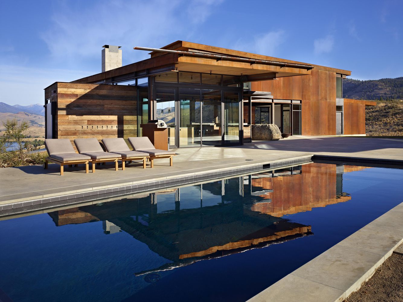 Studhorse House Building by Olson Kundig Pool