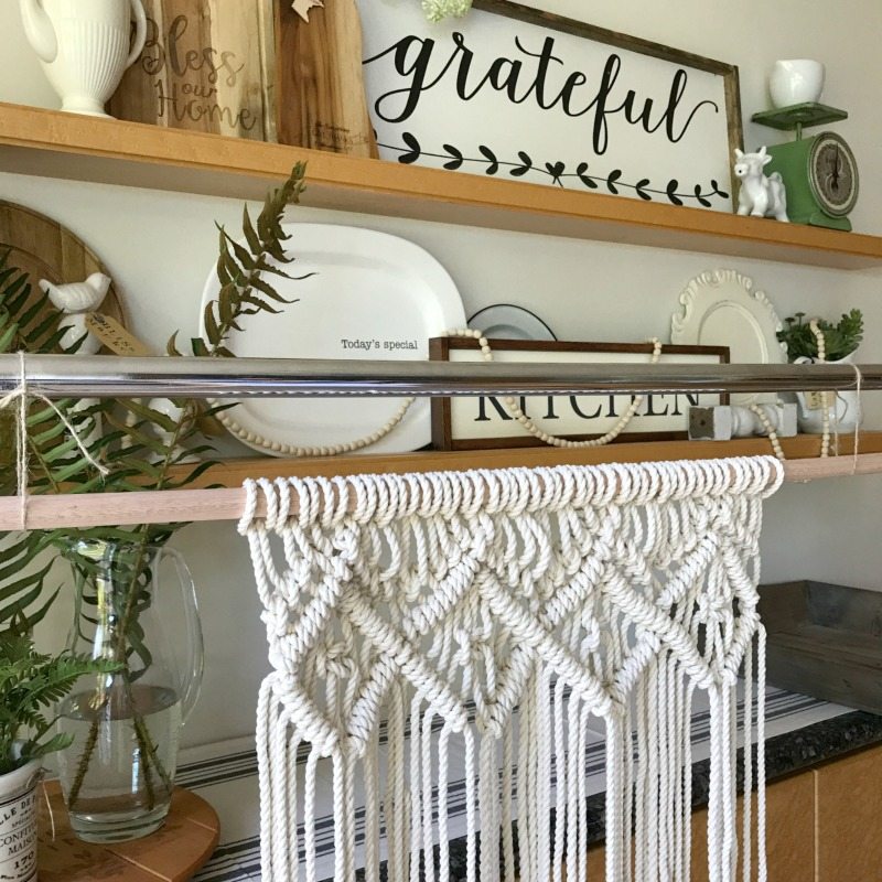 Stunning diy macrame hanging