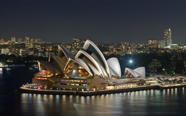 Sydney Opera House night