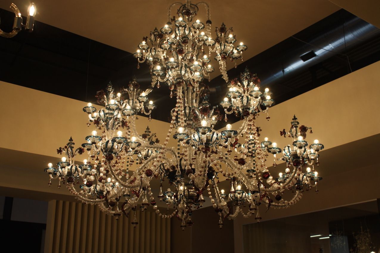 Sylcom Chandelier Lighting