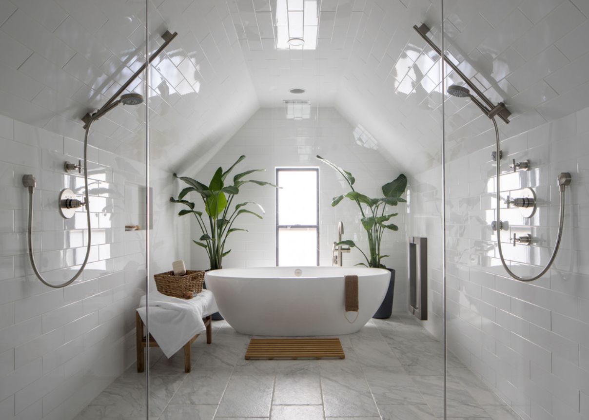 Symmetrical shower with window