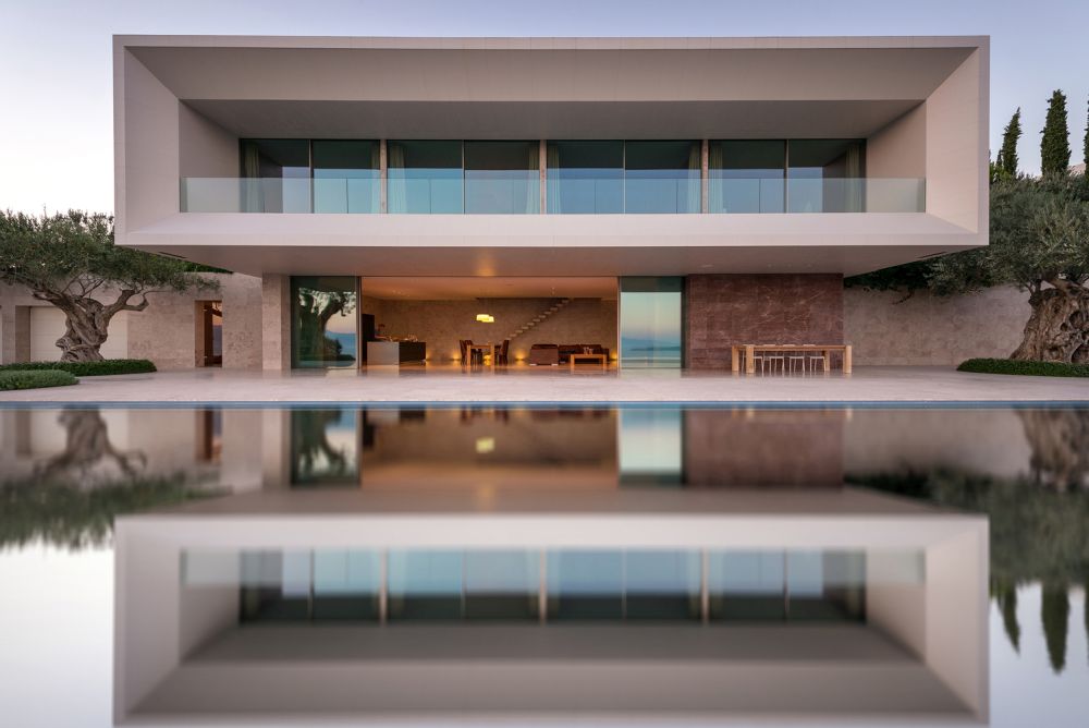TRIF House by Sergey Fedotov front view
