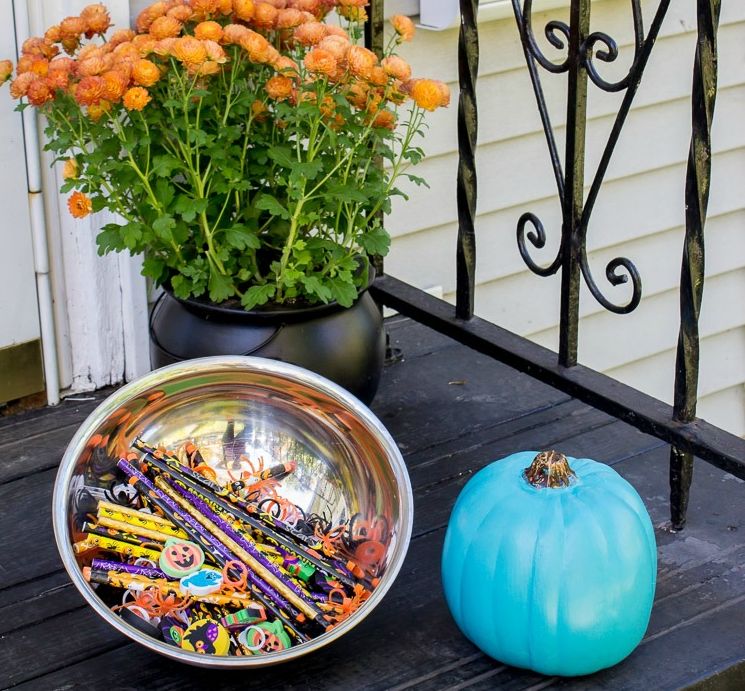 Teal pumpkin painting